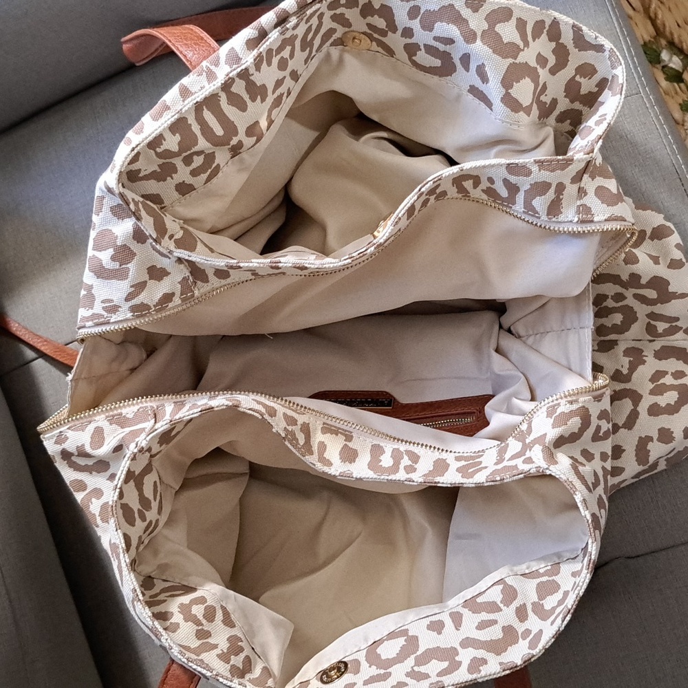Antik Kraft Canvas Vegan Leather HUGE Animal Print Tote Purse - Picture 10 of 15